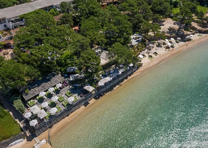 Grand De & Nucca Ξενοδοχείο 5*