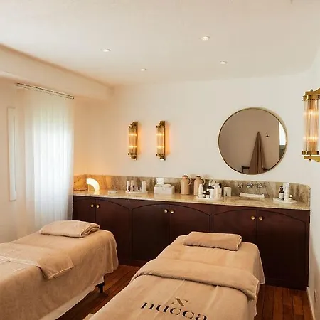 Hotel Grand De & Nucca 5*
