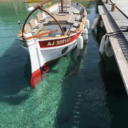 Grand De & Nucca Кала Росса