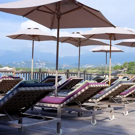 Отель Grand De & Nucca