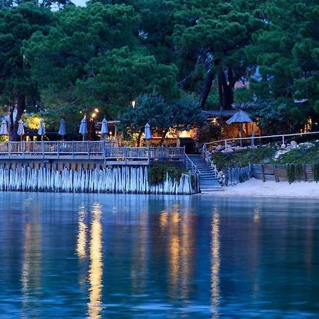 Grand De & Nucca كالا روسا