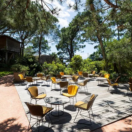 Grand De & Nucca Hotel