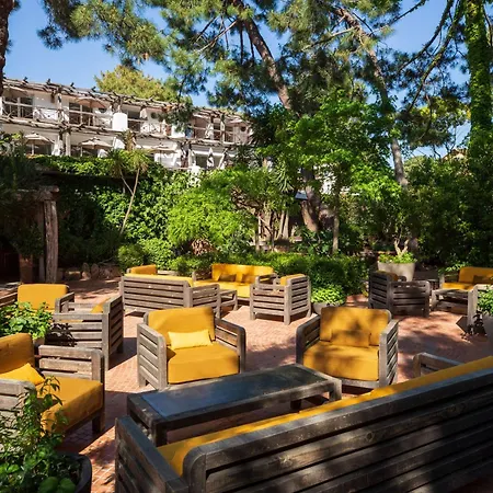 Grand De & Nucca Hotel